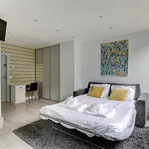 Appartement 236 Rome Concept, Paris